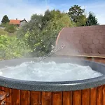 Skibike House Pensionat 3*