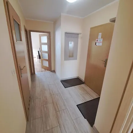 Skibike House Гостьовий будинок Строне-Шльонське
